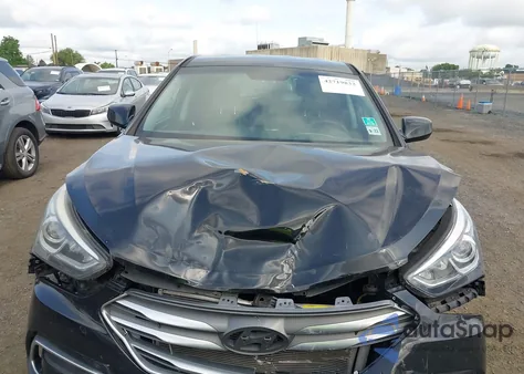 2017 Hyundai Santa Fe Sport 2.4L z USA, uszkodzony, nr VIN 5XYZT3LB4HG435266